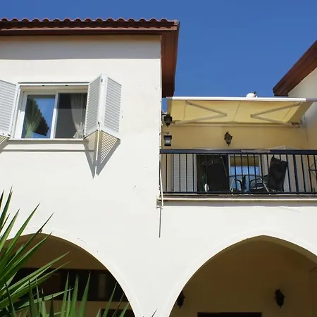 Limnaria Westpark 113 Apartman *